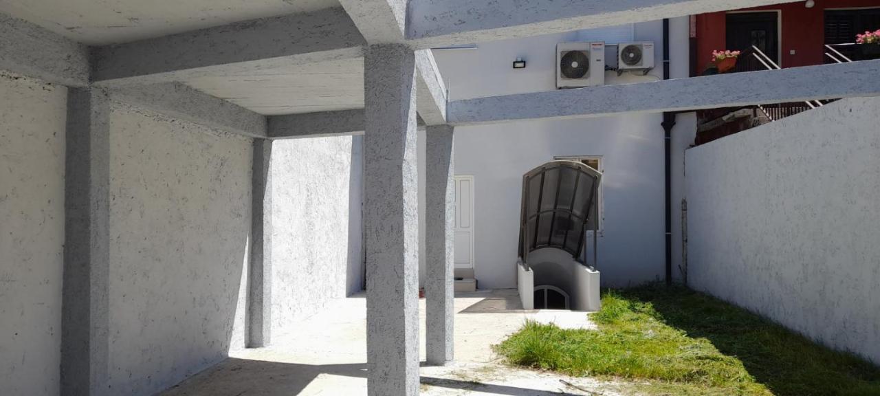 Downtown Apartment Cetinje Exterior foto